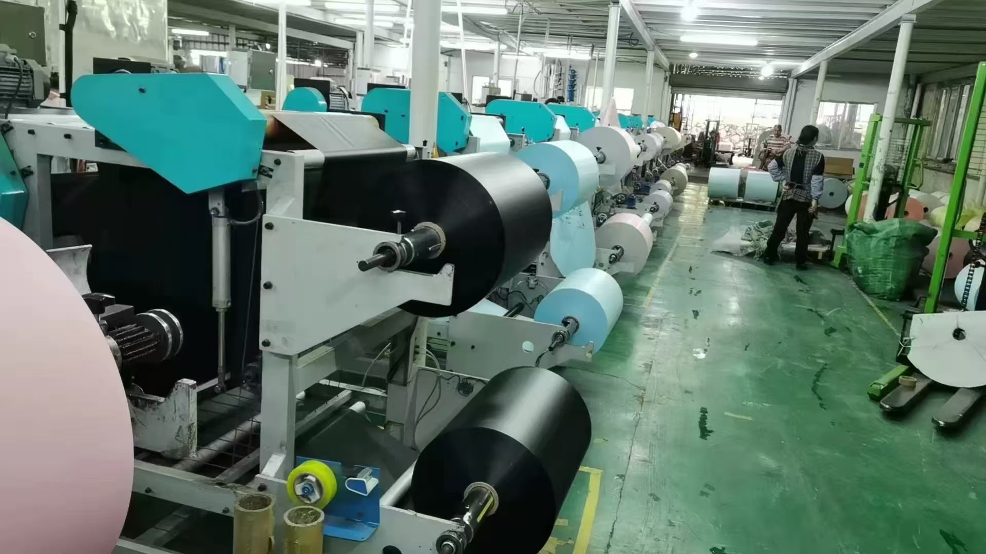 De laatste bedrijfszaken over Een bezoek aan de fabriek