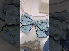 Kleine bloemige imitatie van denimband met een enkele zijde