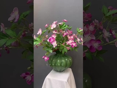 Kunstbloemen, begonia, hortensia, lichte luxe kunstbloemen, thuis interieur salontafel,
