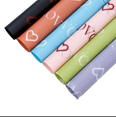 Goede prijs. 2024 Shinewrap Factory Nieuw Design Forever Love Verpakkingspapier Waterdicht Bloemisten Boeket Verpakkingspapier Voor Verse Bloem online