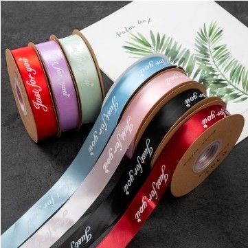 Goede prijs. Aanpassen 10mm Decoratie Geschenk Bloem Verpakking Taart Ribbon Engelse letters Boeket Polyester Ribbon online