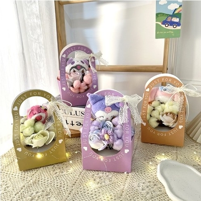 kopen Creatief Chinees Valentijnsdag cadeau Cartoon Plush Pop Flower Basket met meerdere kleuren opties online manufacture