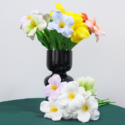 Goede prijs. Tulpenvariëteit Fake Wedding Bouquet Plastic Flower Arrangement in meerdere kleuren voor bruiloften online