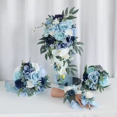 Goede prijs. IJsblauwe Roos Bruid met bloemen Bruidsmeisje Boeket Bruiloft Corsage Pols Bloem Bruiloft Kunstbloemen online