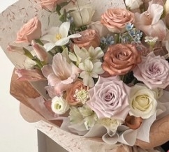 Goede prijs. Petal kraft papier retro gemengd met Dongba papier bloemen verpakking papier online