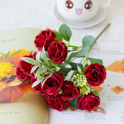 kopen Kleine rozen worden gebruikt om bruiloftsboeketten en hotelmeubels te versieren online vervaardiging