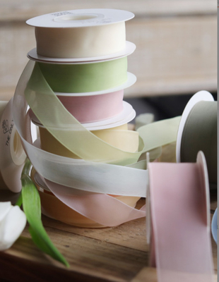 Goede prijs. 4cm solide kleur gelatine sneeuw gaas bloemen boeket verpakkings lint bloemen verpakking bloemen materialen cadeau taart verpakkings lint online