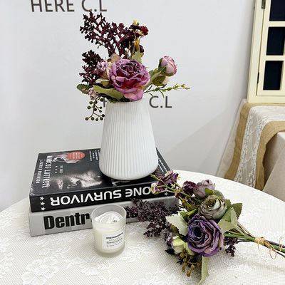 Goede prijs. Franse stijl gegrild multi-headed roos simulatie bloemen tafel bloemenarrangement, handgetrokken bloem, nep bloemen boeket decoratie online