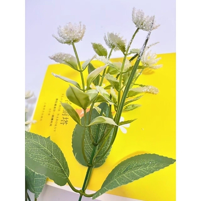 Goede prijs. De fabrikant verkoopt in groothandel nieuwe soorten kunstbloemplastic gedrenkt in rijst en osmanthus voor huisversiering, kunstbloem bureauversiering en bloemenversiering ornamenten online