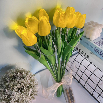 Goede prijs. Grensoverschrijdende gesimuleerde bloemenbandverlichting, tulpen LED verlicht nachtverlichting, omgevingsverlichting, kerstcadeautjes, nachtseremonie sfeer online