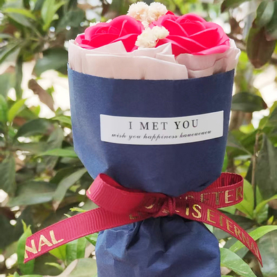Goede prijs. Baby's Breath Rose Mini zeep bloemen boeket, verjaardagscadeau, souvenir, auto decoratie en ornament online