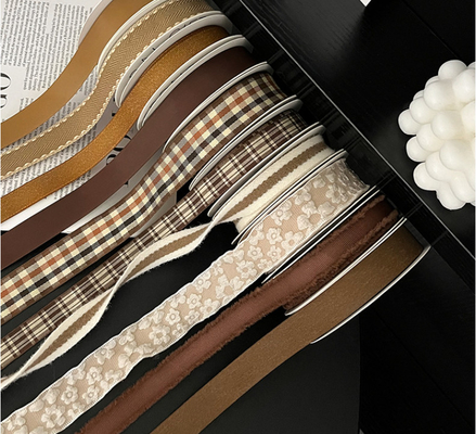 Goede prijs. Door mensen gemaakte herfst/winter Maillard-serie lintbloem cadeau-lint boeket DIY lint bloemstuk cadeauverpakking tape bruin/aangepaste kleuren online