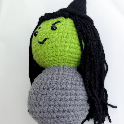 kopen Handgemaakte Crochet Witch Doll Plush Toy van JNC Macrame Vietnam voor Halloween cadeautje en huisversiering online vervaardiging