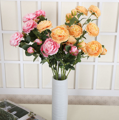 Goede prijs. Aangepaste Zijde Bloemenregelingen voor de Dag van Valentine online