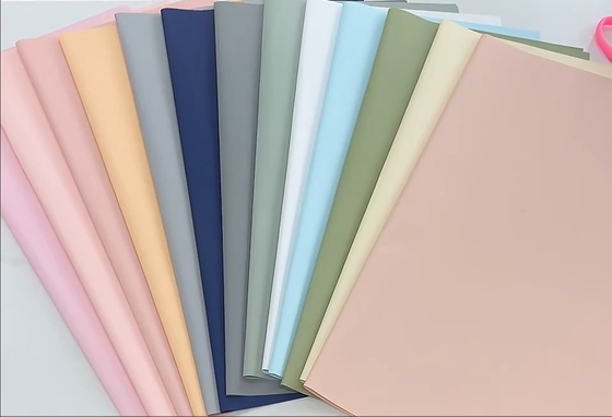 Goede prijs Verdikte Koreaanse ondoorzichtige plastic bloempapier 57cm*57cm ±5% Op maat gemaakt voor Sinowrap Fashion online