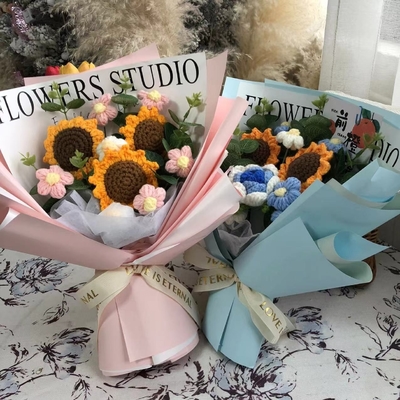 Goede prijs. Examencadeautjes Bloemenboeketten Gedroogde bloemen Wolle zonnebloemen en rozen voor vriendin en beste vrienden als verjaardagscadeautjes of afstudeercadeautjes online