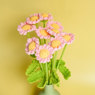 Goede prijs. Gebreide stapel met handgekreukelde bloemenboeket meerdere kleuren online