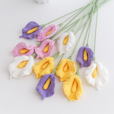 Goede prijs. Handgemaakte garen bloemenboeket - gebreide Calla Lily kunstmatige bloemen, crochet bloemenarrangement online
