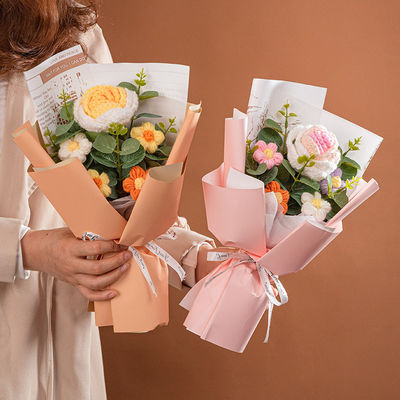 Goede prijs. Handgebreide rozenbloemenboeket - Blommenarrangementen met handgemaakte garens online