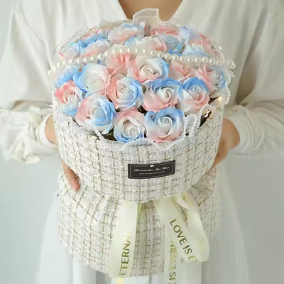 Goede prijs. Warme verkoop Nieuwe aankomst Kunstmatige schuim Eeuwige zeep Bloemen Boeket Valentijnsdag Roos Geschenk online