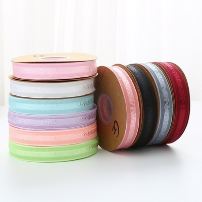 Goede prijs. Bloemenkunstcadeaus, Bloemenverpakking, Engelse lint cake boeket DIY materiaal cadeaubon verpakking, lint kleur lint online