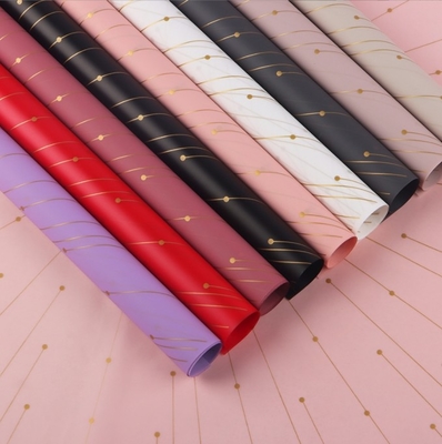 Goede prijs. Uitgangspunt van Milan Paper Love: hoogwaardig goudgeprikkeld bloemenverpakkingspapier, boeketpapier, waterdicht kunststof, handgemaakt geschenkpapier online
