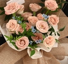 Goede prijs. Nieuw uitstekend gekleurd linnen rollen bloemen verpakkingspapier online