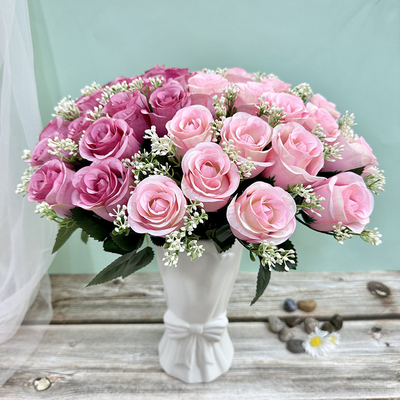 Goede prijs. Kunstmatige rozenversieringen voor Valentijnsdag, bruiloft en bloemenarrangementen online