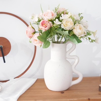 Goede prijs. Simulatie granaatappelroos Afgewerkte boeket Ins stijl Huisdecoratie Kunstbloemen Bruiloftscène Decoratie Grensoverschrijdend Hot Sale online