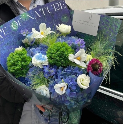 Goede prijs. Nieuw Qixi Festival bloembukket wikkelpapier, een populaire blauwe serie papier, Valentijnsdag olieverf stijl bloembukpapier online