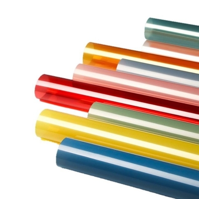 Goede prijs. Gelasspectrum van gekleurde cellophane-kristallen OPP, bloemenverpakkingspapier, waterdicht doorzichtig boeketverpakkingspapier, bloemenkunstmaterialen online