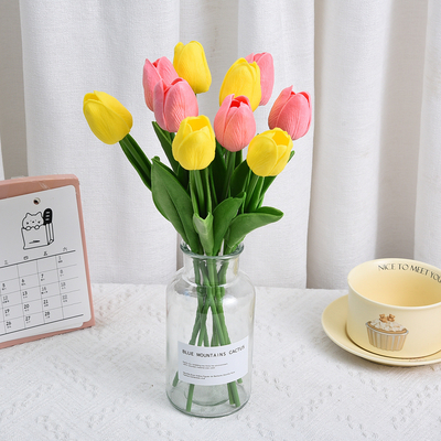 Goede prijs. Cross-border bestseller PU tulip artificial flowers, Amazon wedding bouquet decoration, living room and home decoration artificial flowers online