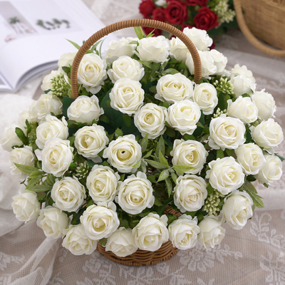 Goede prijs. Kleine rozen kunstbloemen, nepbloemen, bruiloftsmateriaal, huisdesktop decoratie, fotografie rekwisieten online