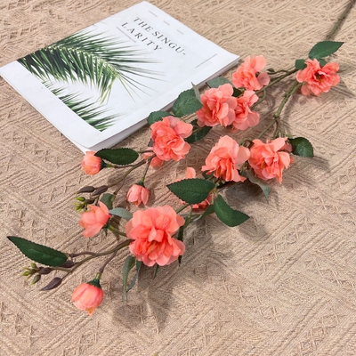 Goede prijs. Simulatie 2-takken Italuo Bergkamelia huis arrangement, zijde bloemenkunst, meerhoofdige kamelia's, bruiloftszaal decoratie, vloer staande bloemen online