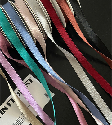1.5cm/10m Polyester Glossy Velvet Ribbon Flower Bouquet Tie voor DIY Ribbon Baking en handgemaakte bloemenmaterialen