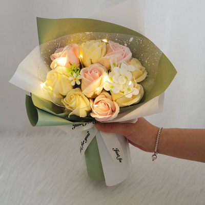 Goede prijs. Grensoverschrijdende creatieve cadeaurozen, handgemaakte boeketten, Valentijnsdag, Qixi Festival, Moedersdag, verjaardagscadeautjes, zeep en bloemen groothandel online
