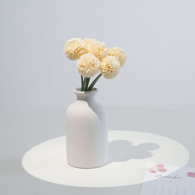 Goede prijs. Simulatie van bloemen 6 stukjes mini bal woning decoratie eettafel bloem hotel zachte decoratie bloemenkunst grensoverschrijdend hot selling kleine verse valse bloemen online