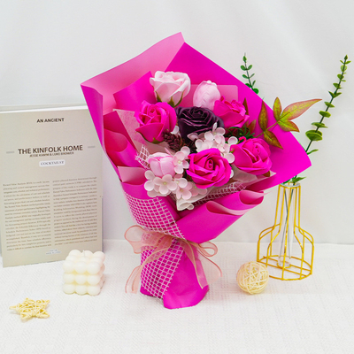 Goede prijs. Gemengd rozenzeepboeket, Qixi Festival Valentijnsdag cadeau, handheld zeepboeket eindproduct grensoverschrijdend online