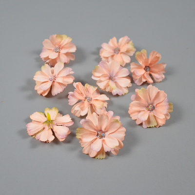 Goede prijs. Simulatie van sterrentaal Bloem cadeau doos Bloemdoos Accessoires Daisy Flower Head Handgemaakt Materiaal Haar Accessoires Rok Ondersteuning Decoratieve bloemen online