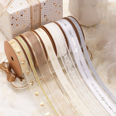 Goede prijs. Kerstcadeautje sneeuw zijde lint 520 in gouden polyester goud en zilver zijde online