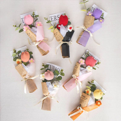 Goede prijs. De grensoverschrijdende populaire handgemaakte haaknagel gebreide garens bloem roos cadeau doos Moederdag afgewerkt boeket cadeau online