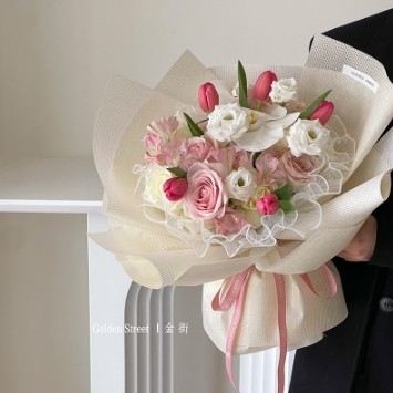 Goede prijs. Gedrukt bloemenverpakkingspapier met crème online