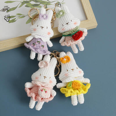 Goede prijs. Handgemaakte gebreide konijn sleutelhanger schattig wol gebreide bloemige konijn pop handgemaakt prachtig decoratief item online