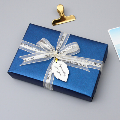Goede prijs. De Omslagdocument van de iriserende Parel Duidelijk Gekleurd Gift Broodje 120gsm Vriendschappelijke Eco online