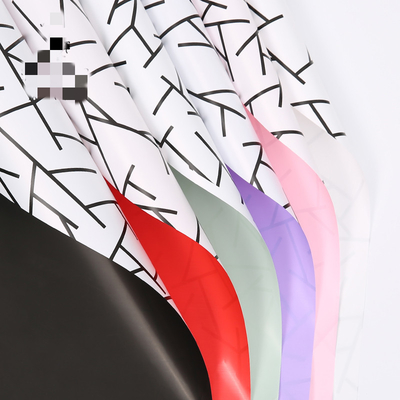 Goede prijs. Dubbele Kant Gevormde Plastic Bloembloemist Wrapping Paper 58cm*58cm online